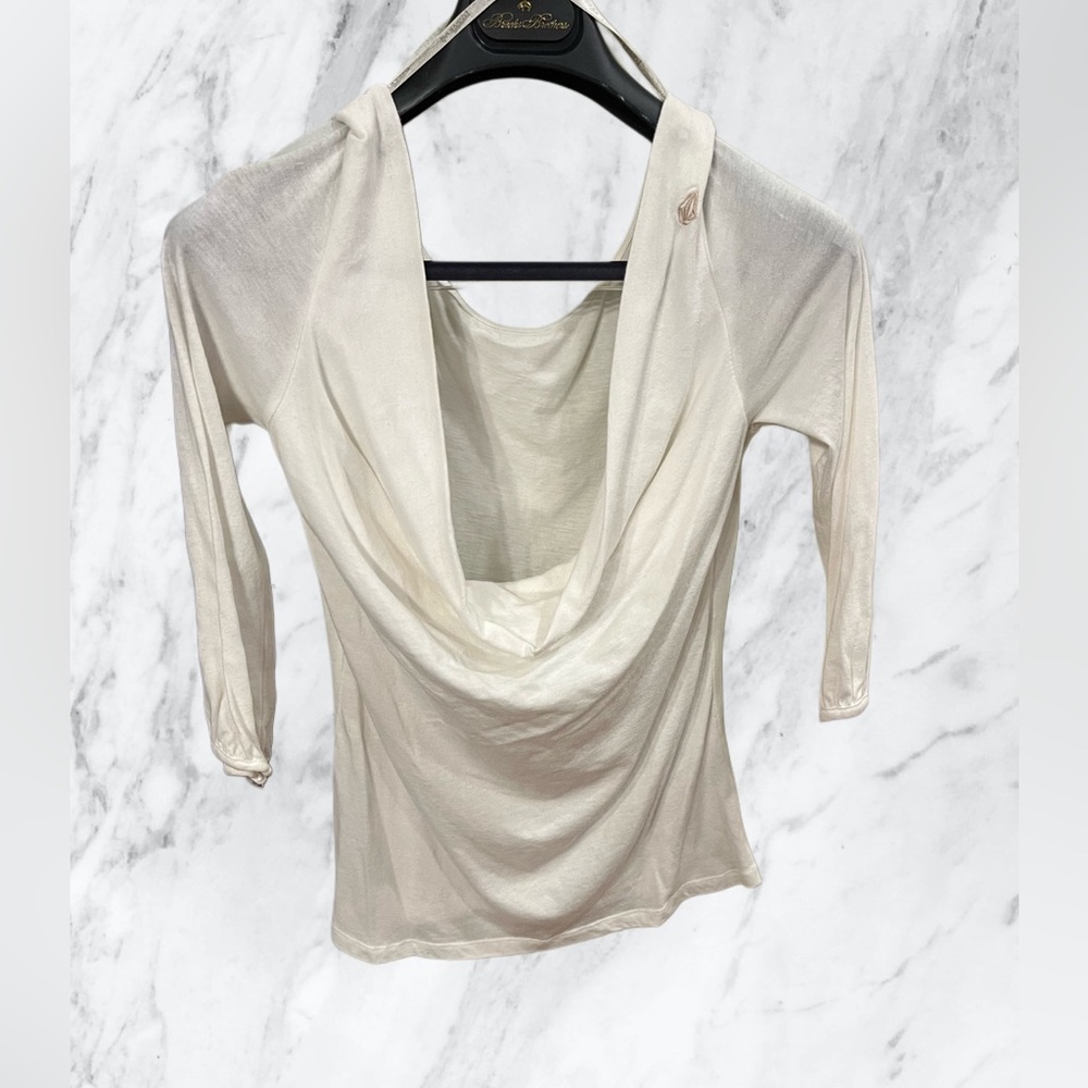 Volcom low shoulder sleeve shirt